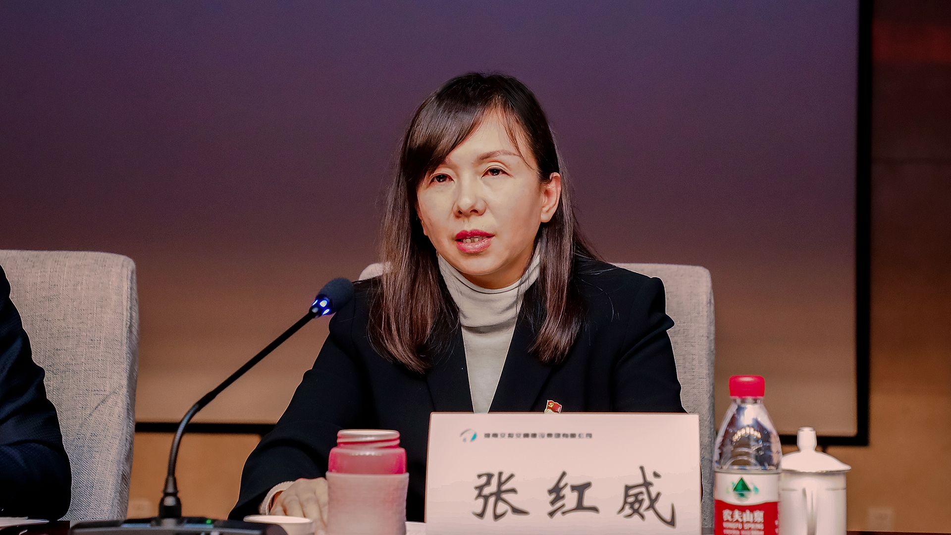 张红威董事长.jpg